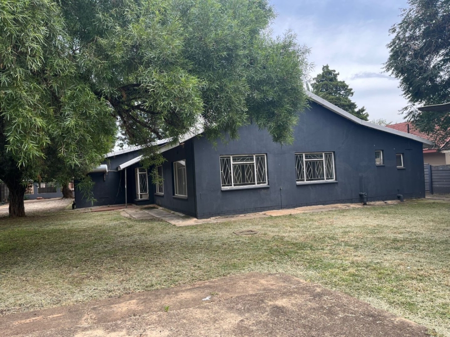 4 Bedroom Property for Sale in Stilfontein Ext 4 North West